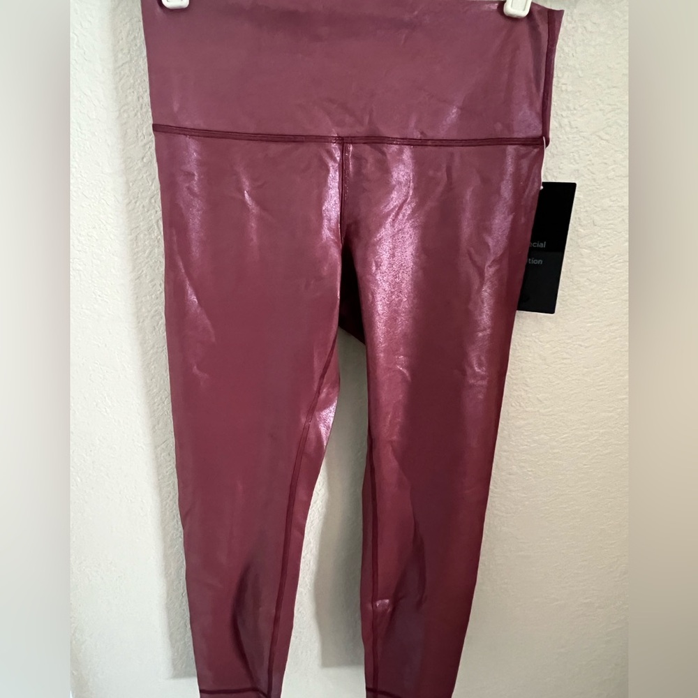 Lululemon Wunder Train High-Rise Tight 25" *Foil Leggings (Sz 10)